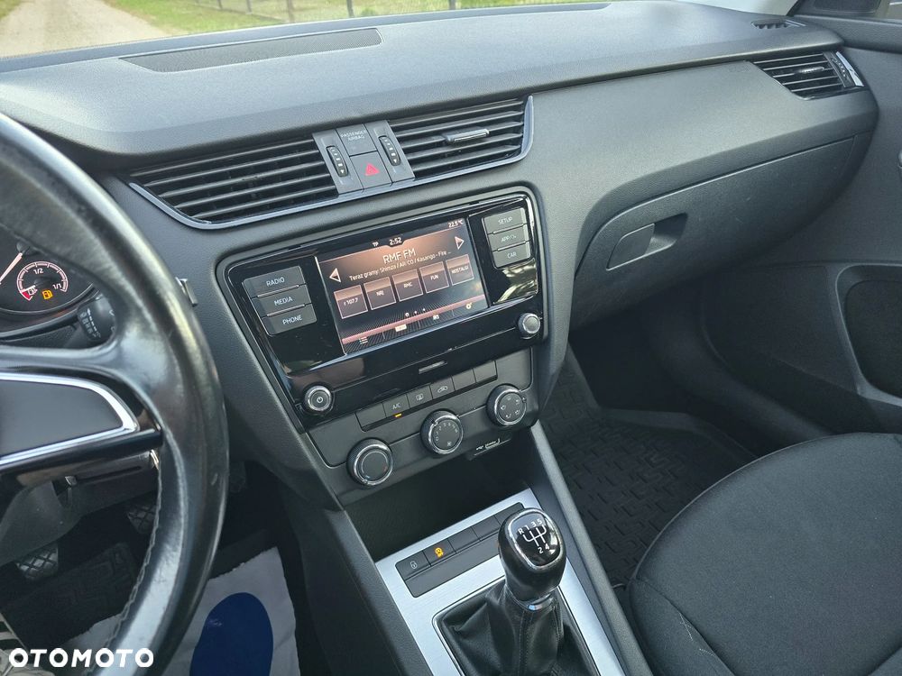 Skoda Octavia 1.6 TDI Sport Edition - 17