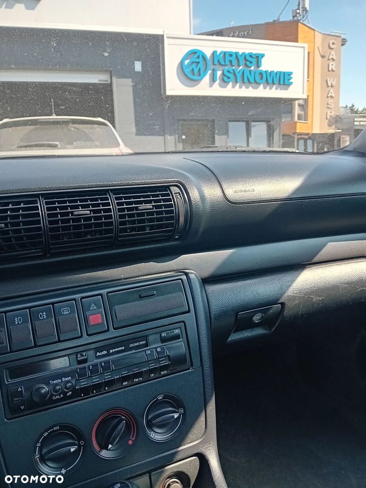 Audi A4 Limousine - 36