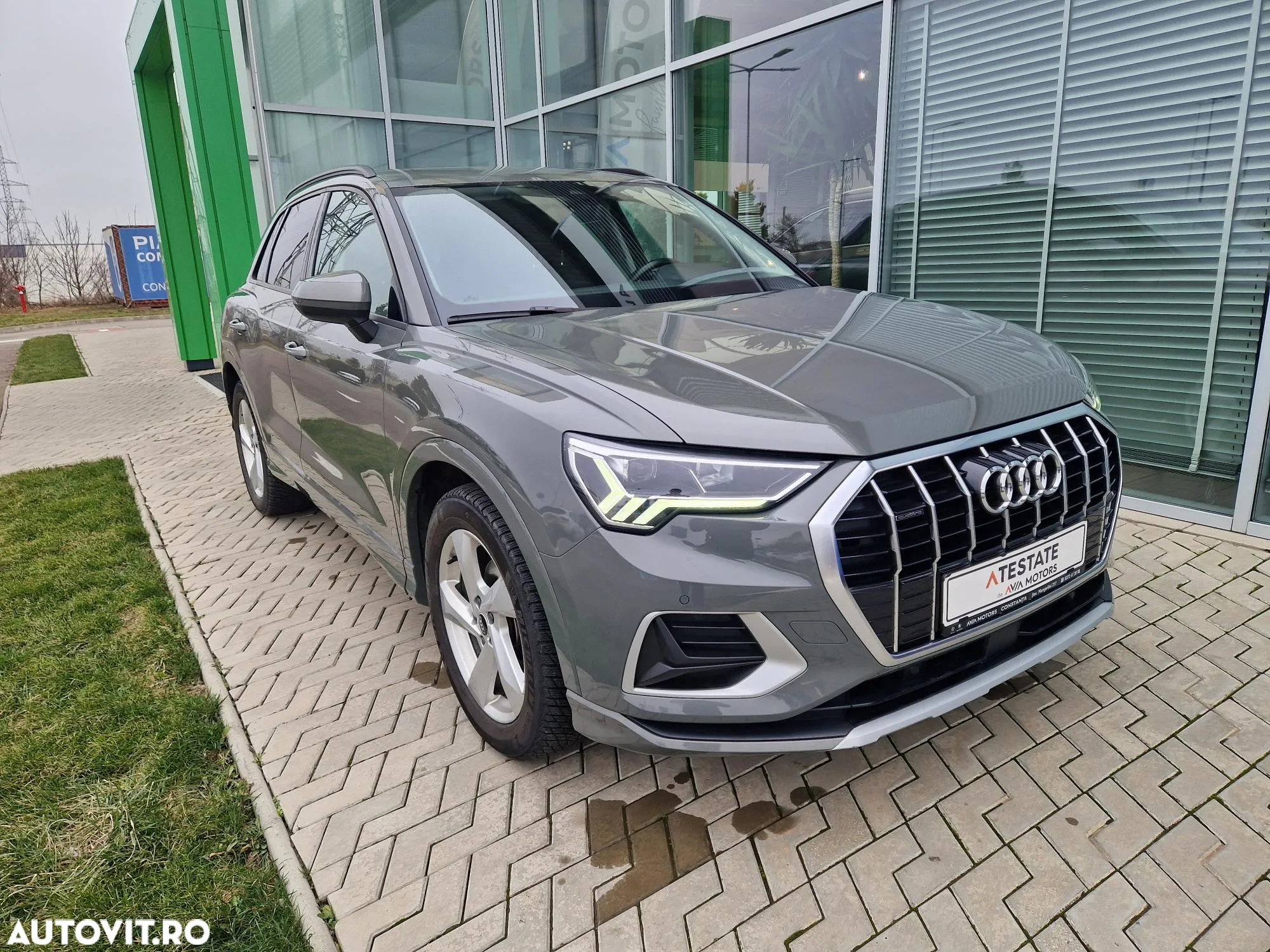 Audi Q3 2.0 35 TDI S tronic Advanced - 3