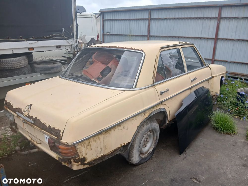 mercedes w114 w115 maska zderzak lampa grill błotnik drzwi zbiornik paliwa szyba lusterko - 2