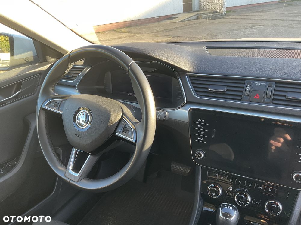 Skoda Superb 2.0 TDI Ambition DSG - 7