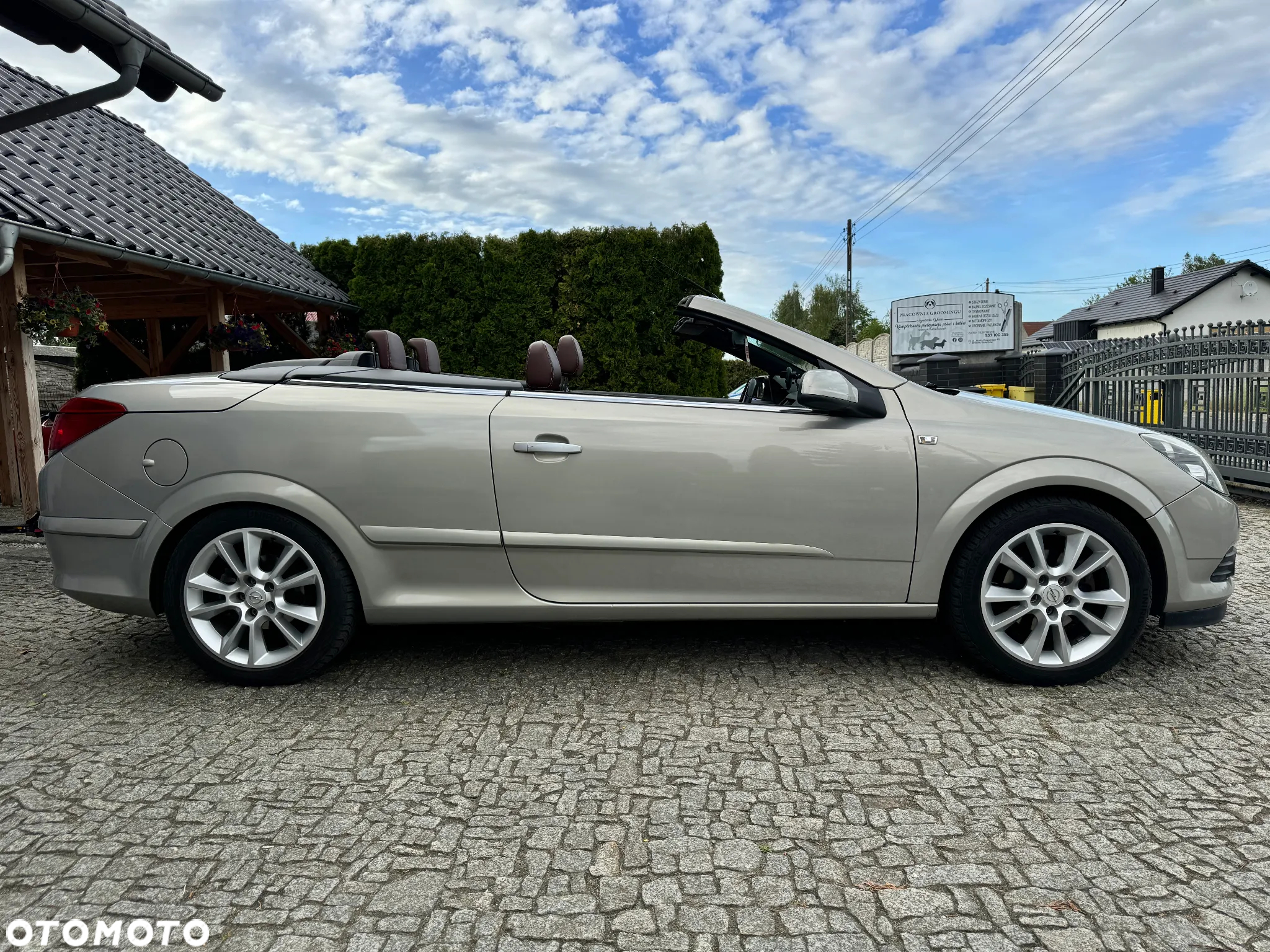 Opel Astra Twin Top 1.8 Automatik Cosmo - 3