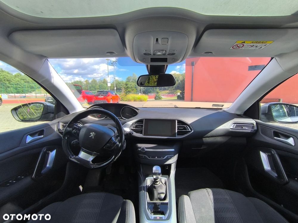 Peugeot 308 - 11