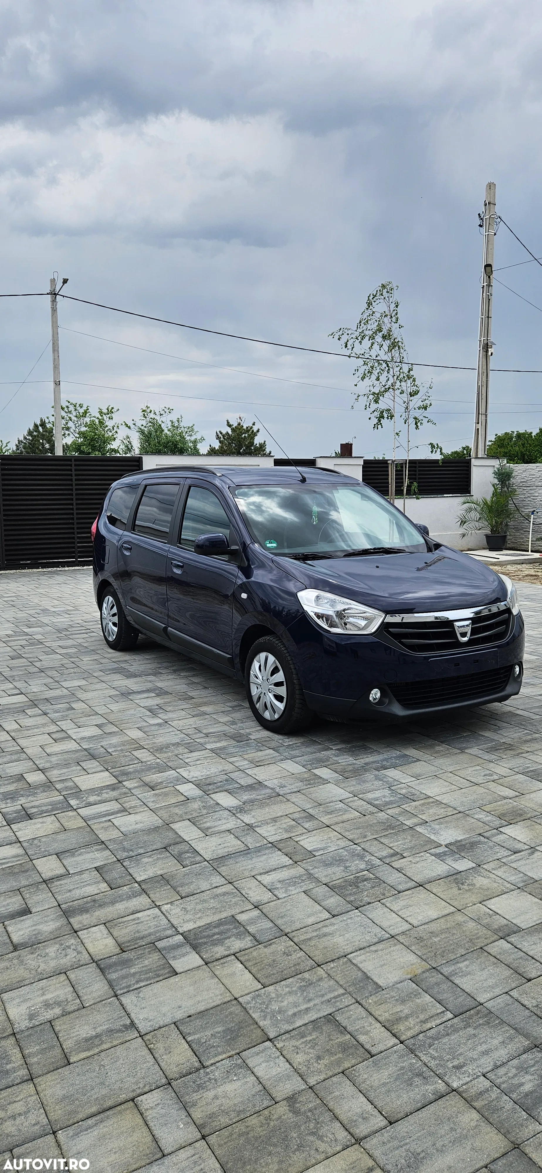 Dacia Lodgy 1.2 TCe 115 CP Laureate - 4