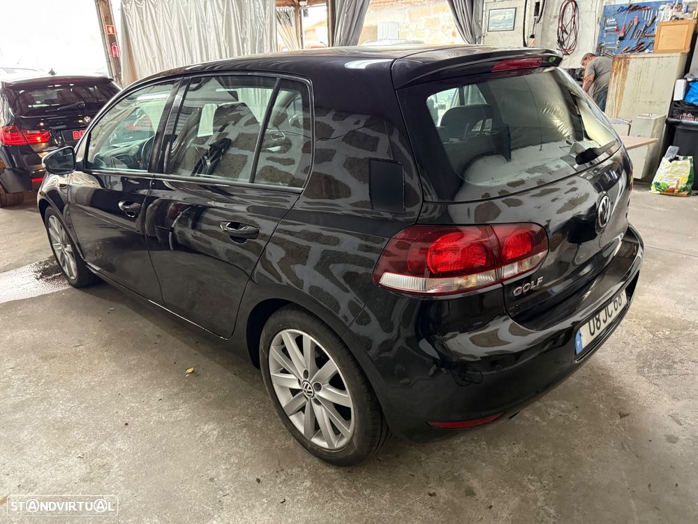 VW Golf 1.6 TDi Highline - 11