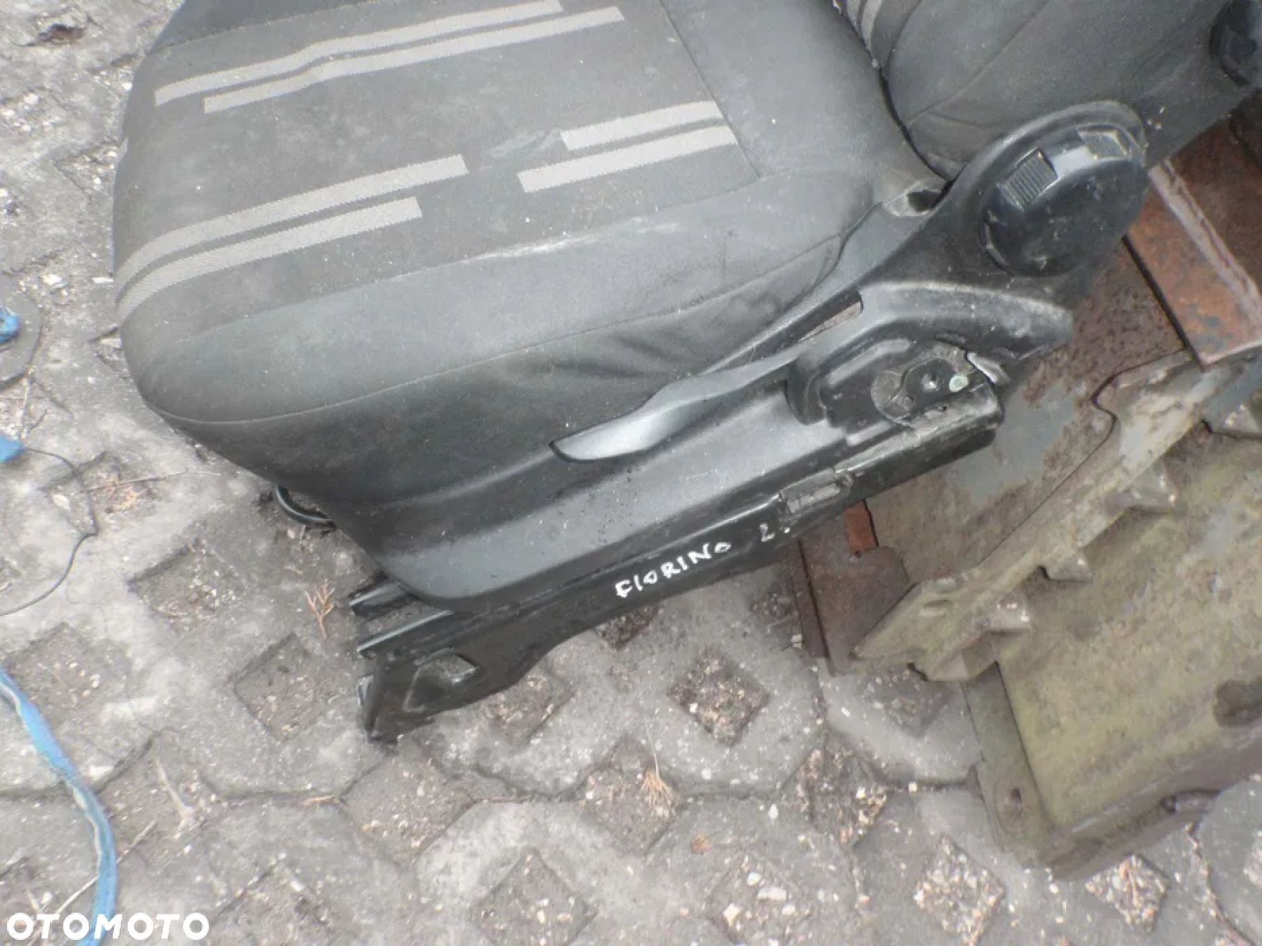 nakładka pokrętło zaślepka z fotela fiorino Qubo nemo bipper doblo - 2