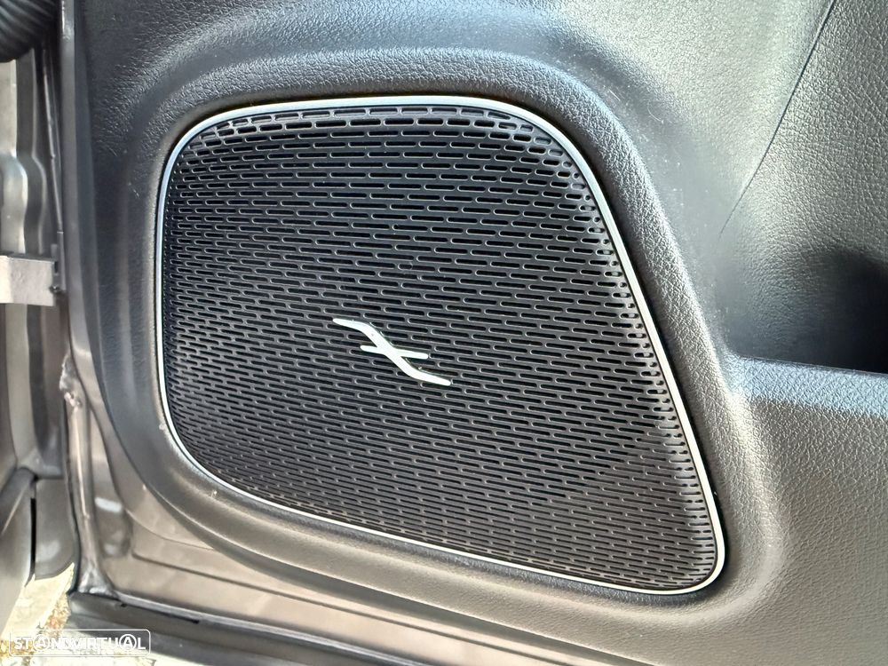 Mercedes-Benz GLB 200 Progressive - 29