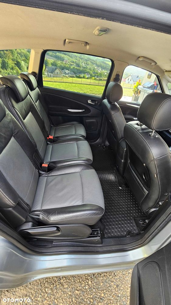 Ford S-Max - 8