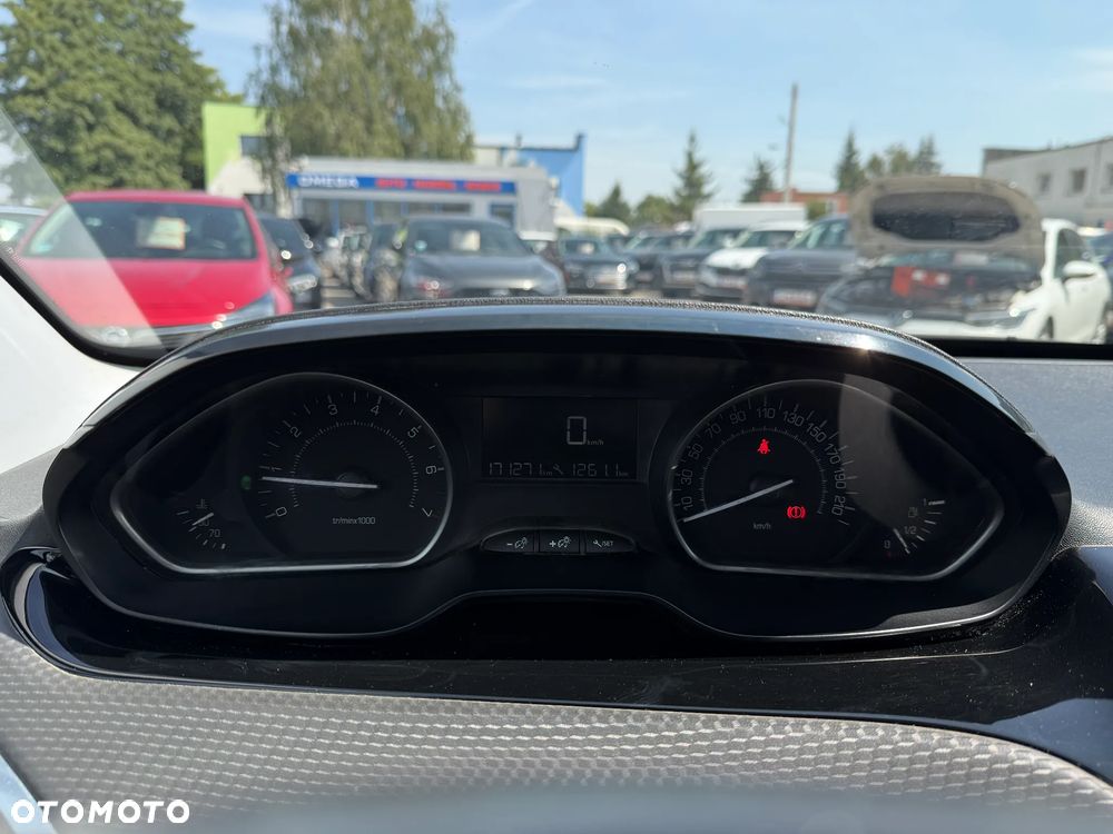 Peugeot 2008 1.2 Pure Tech Style - 13