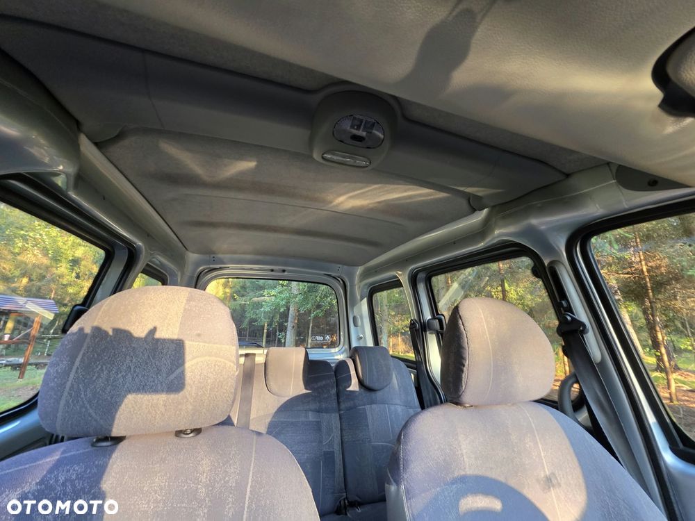 Renault Kangoo 2004 photo 3