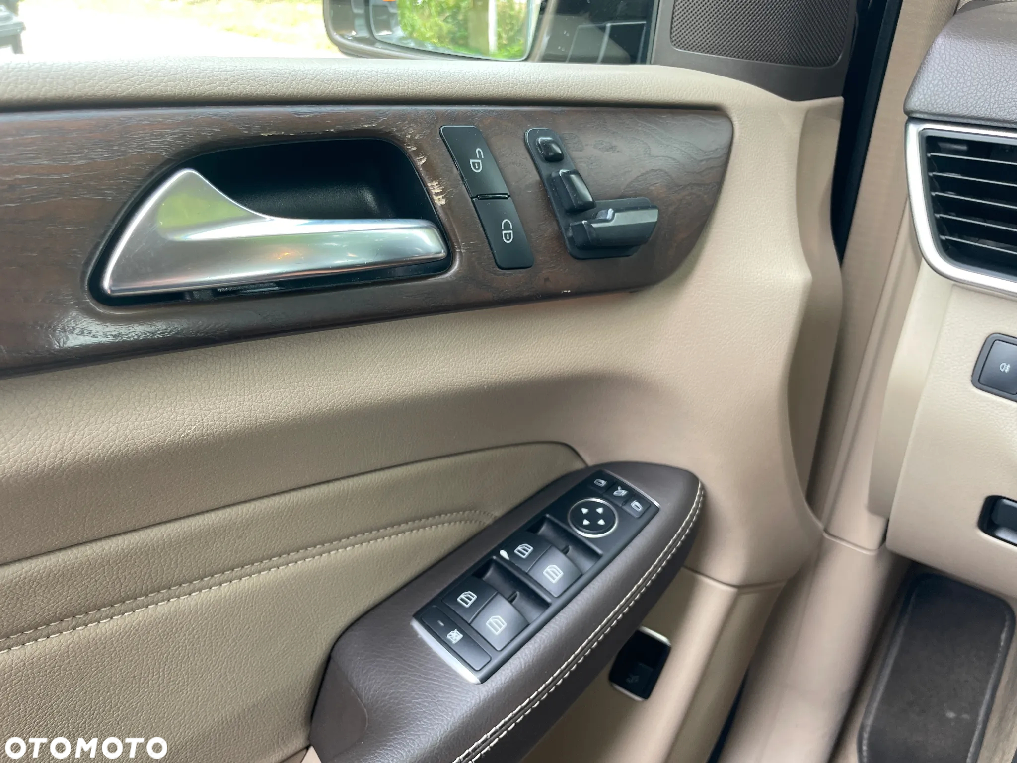 Mercedes-Benz ML 350 BlueTec 4-Matic - 20