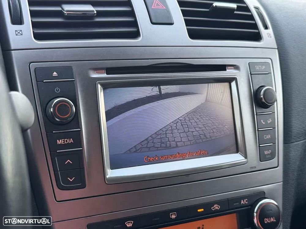 Toyota Avensis SW 2.0 D-4D Exclusive +Navi - 22