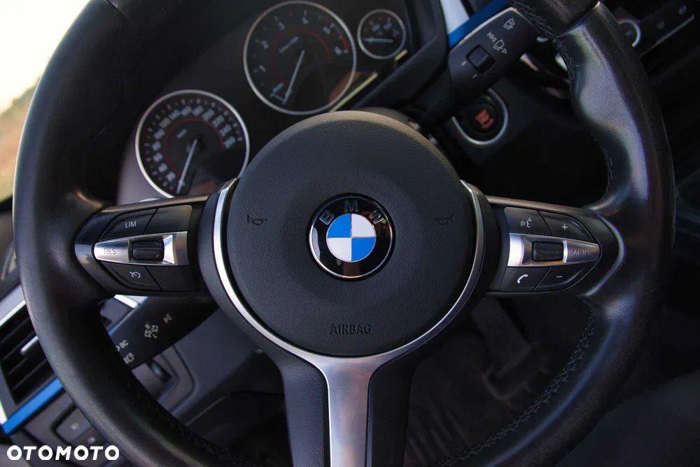 BMW Seria 3 318d M Sport - 5