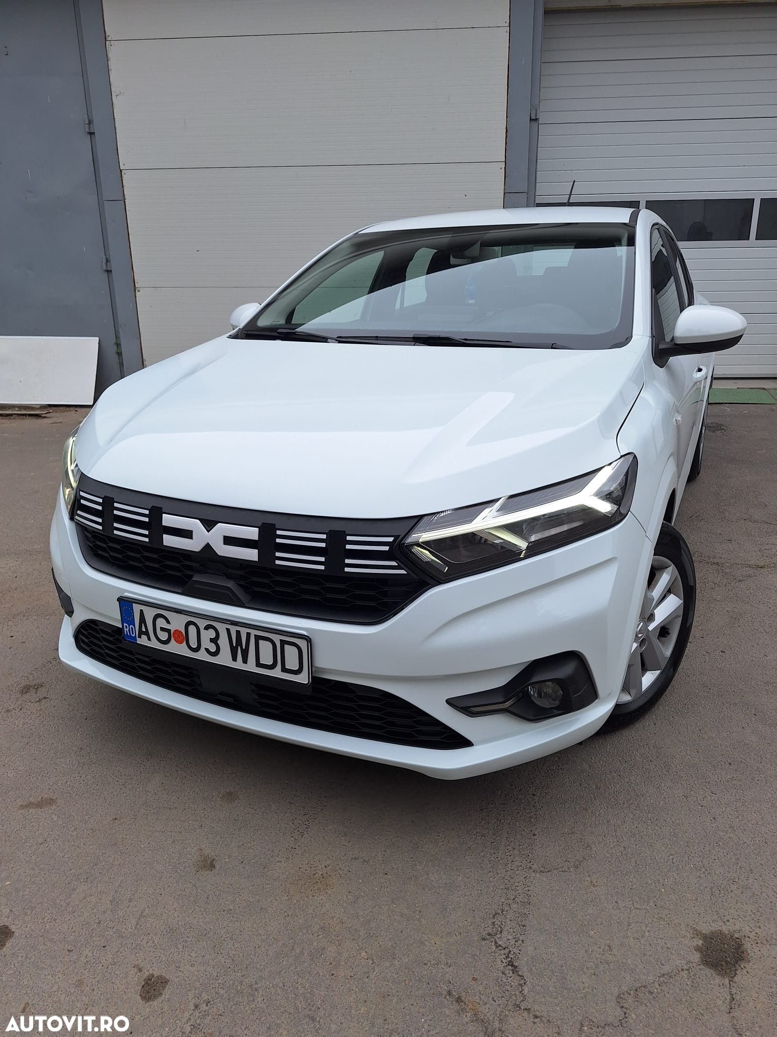 Dacia Logan TCe 90 MT6 Comfort - 1