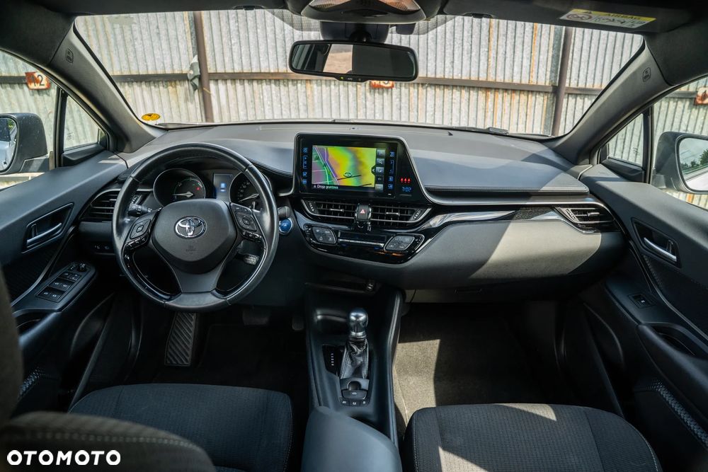Toyota C-HR Business-Edition - 14