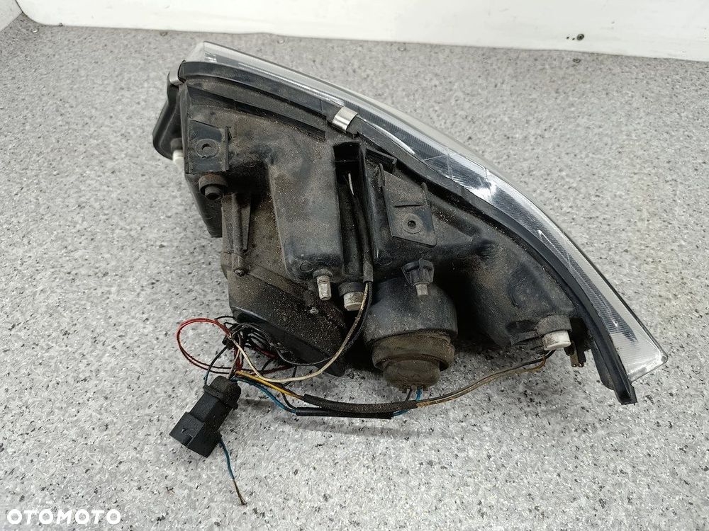 LAMPY PRZÓD KOMPLET BMW 3 E91 - 13
