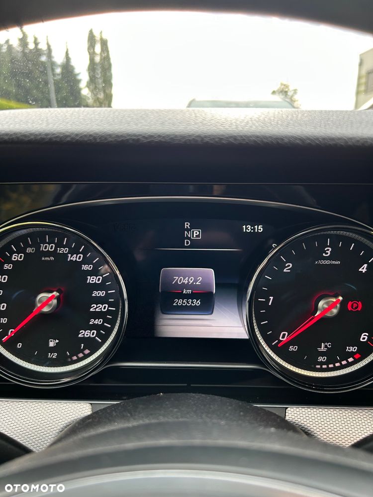Mercedes-Benz Klasa E 220 d 9G-TRONIC - 12
