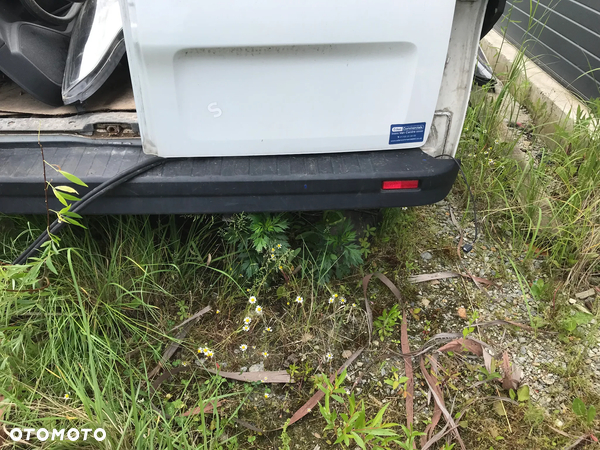 Renault Trafic 3 zderzak tylny