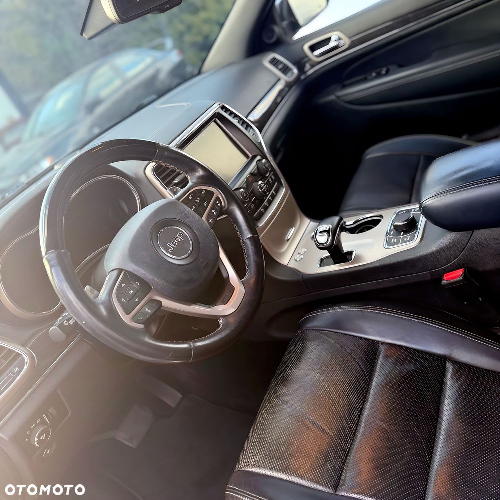 Jeep Grand Cherokee 5.7 V8 HEMI Overland Summit - 8
