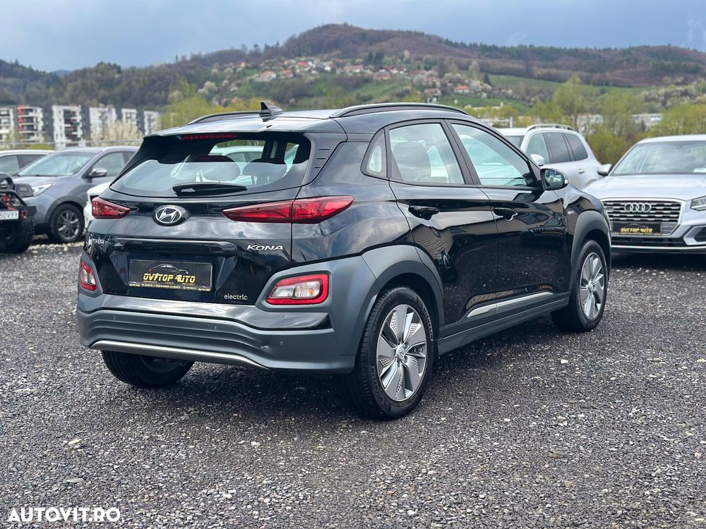 Hyundai KONA Premium - 6