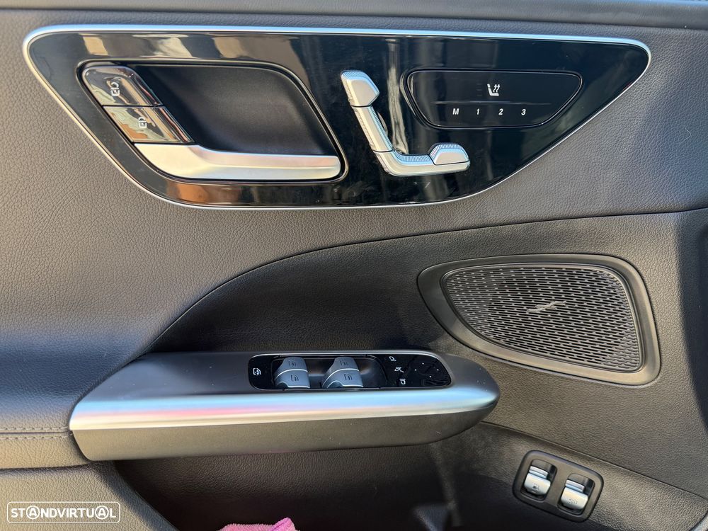 Mercedes-Benz C 300 e AMG Line - 11