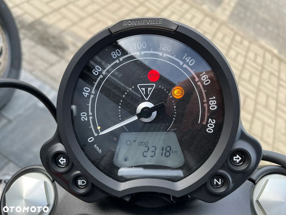 Triumph Speedmaster - 5