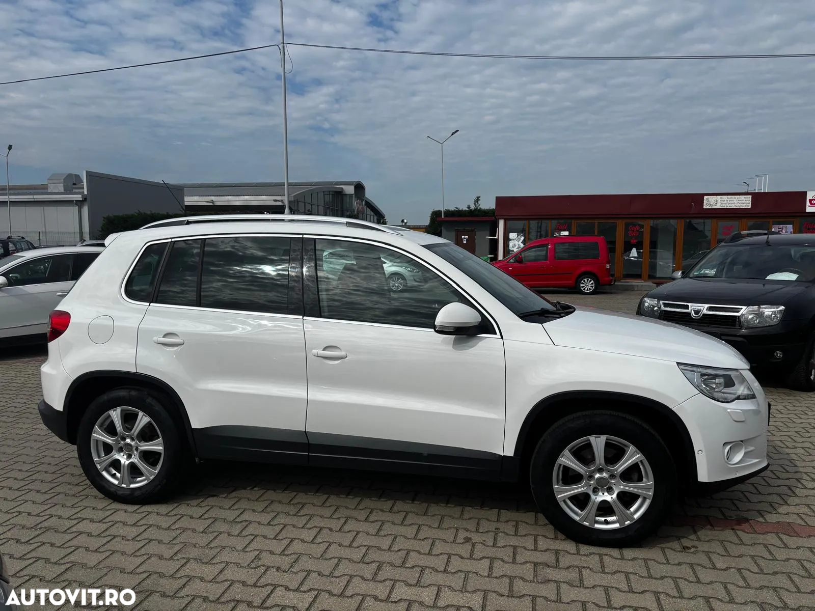 Volkswagen Tiguan - 15