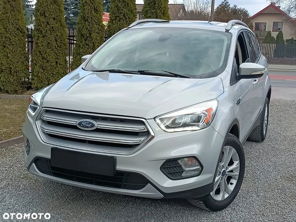 Ford Kuga 2.0 TDCi 2x4 Titanium - 3