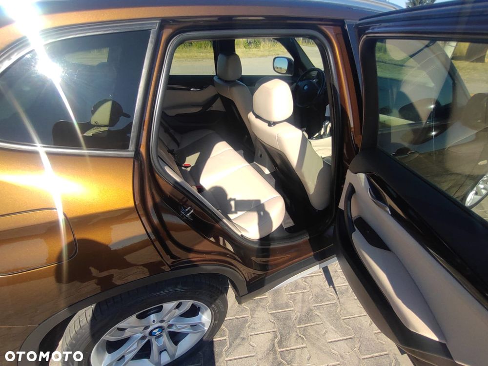 BMW X1 xDrive20d xLine - 24