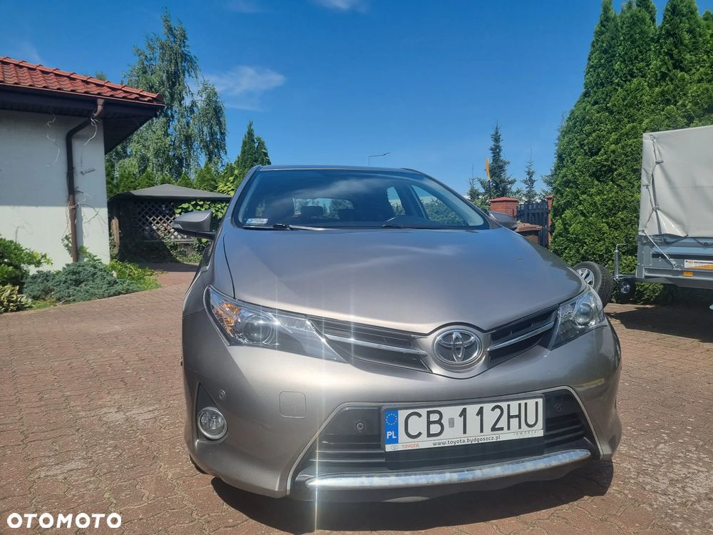 Toyota Auris 1.6 Premium + - 20