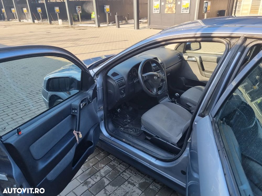 Opel Astra - 8