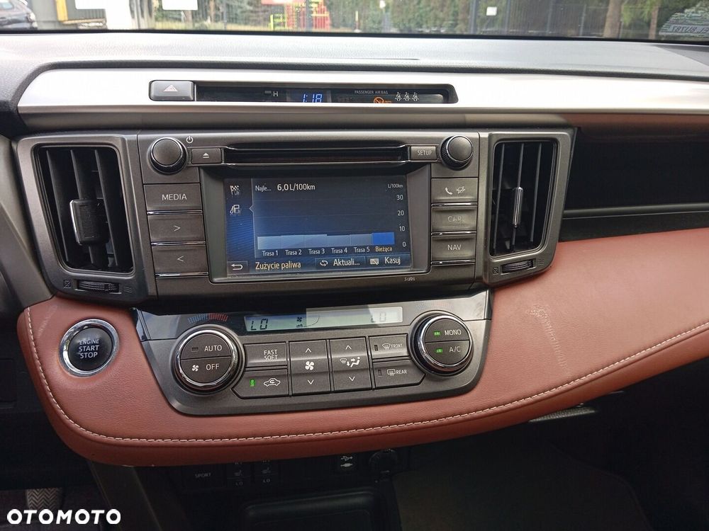 Toyota RAV4 - 13