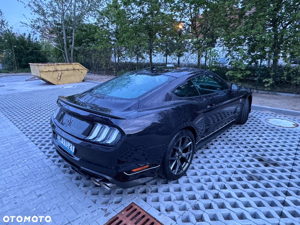 Ford Mustang - 5