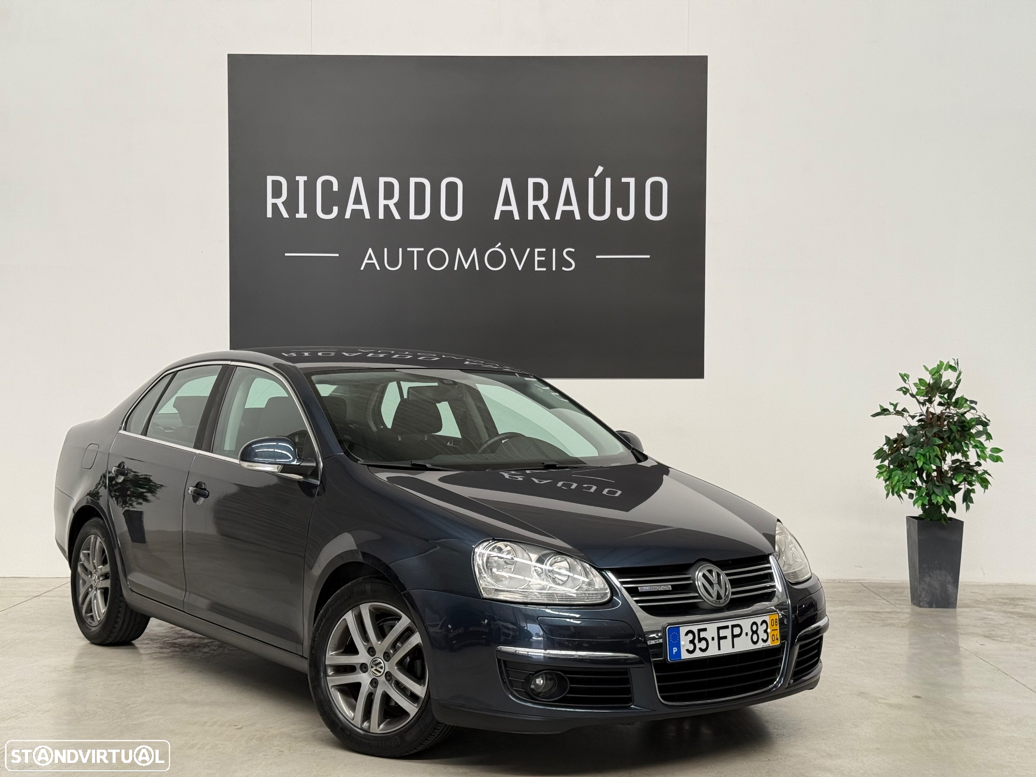 VW Jetta 1.9 TDi BlueM. Confortline - 5