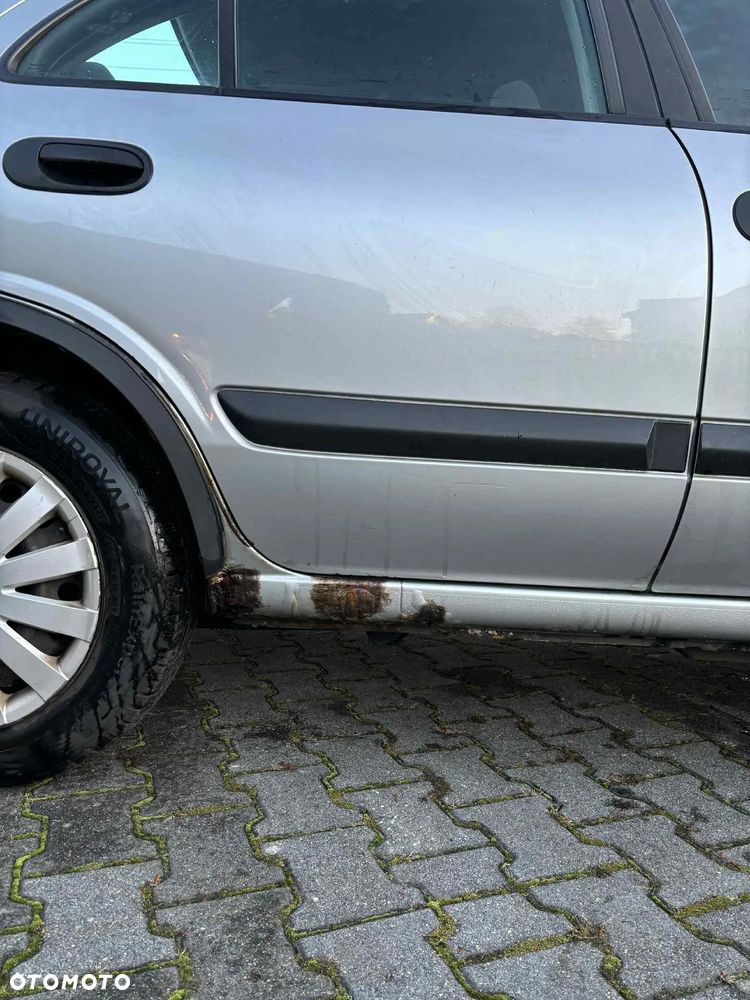 Nissan Almera II 1.5 Visia - 6