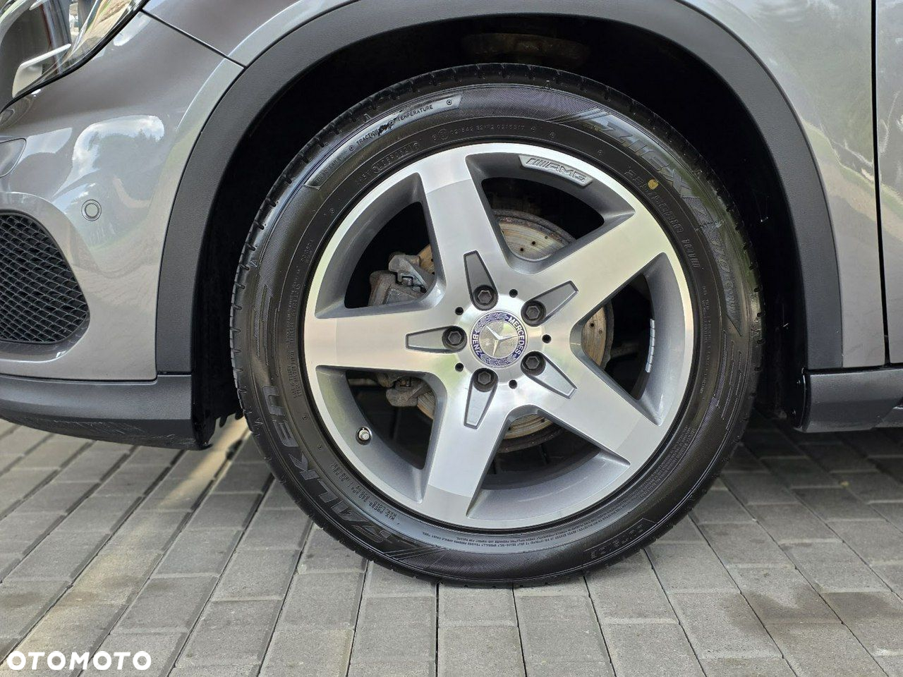 Mercedes-Benz GLA - 38