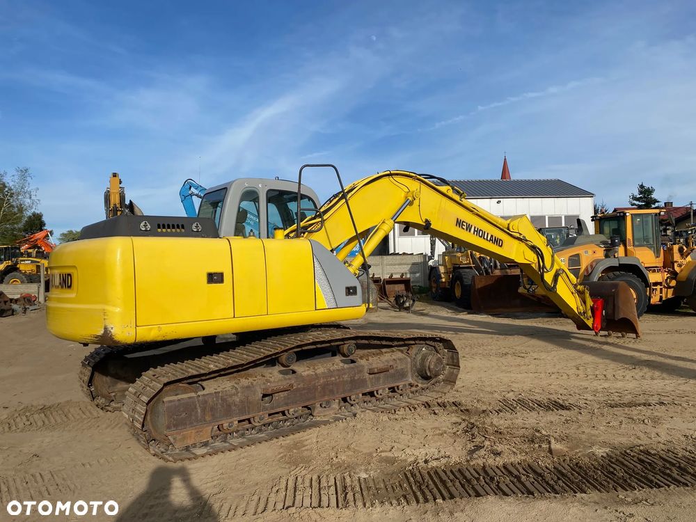 Kobelco NEW HOLLAND E175, 9900 MTH, Z NIEMIEC, PODWOZIE 90% DOBRE, WZOROWO UTRZYMANA - 16