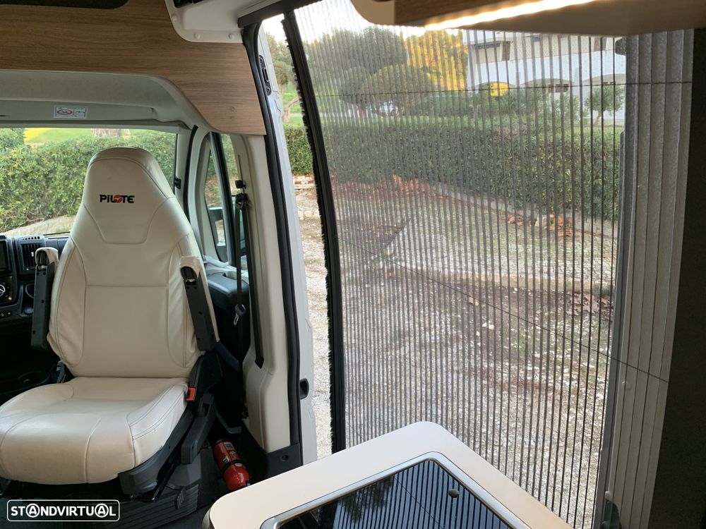 Pilote V600 Pop Up, 140CV - 19