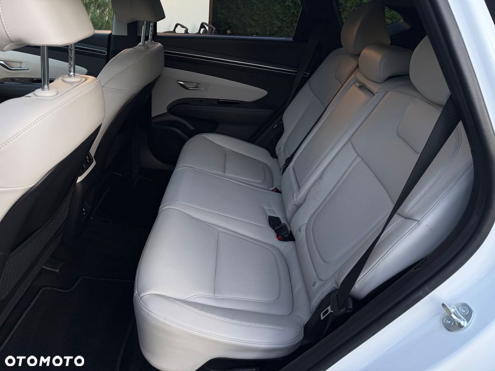 Hyundai Tucson 1.6 T-GDi 48V-Hybrid 4WD DCT Trend - 18