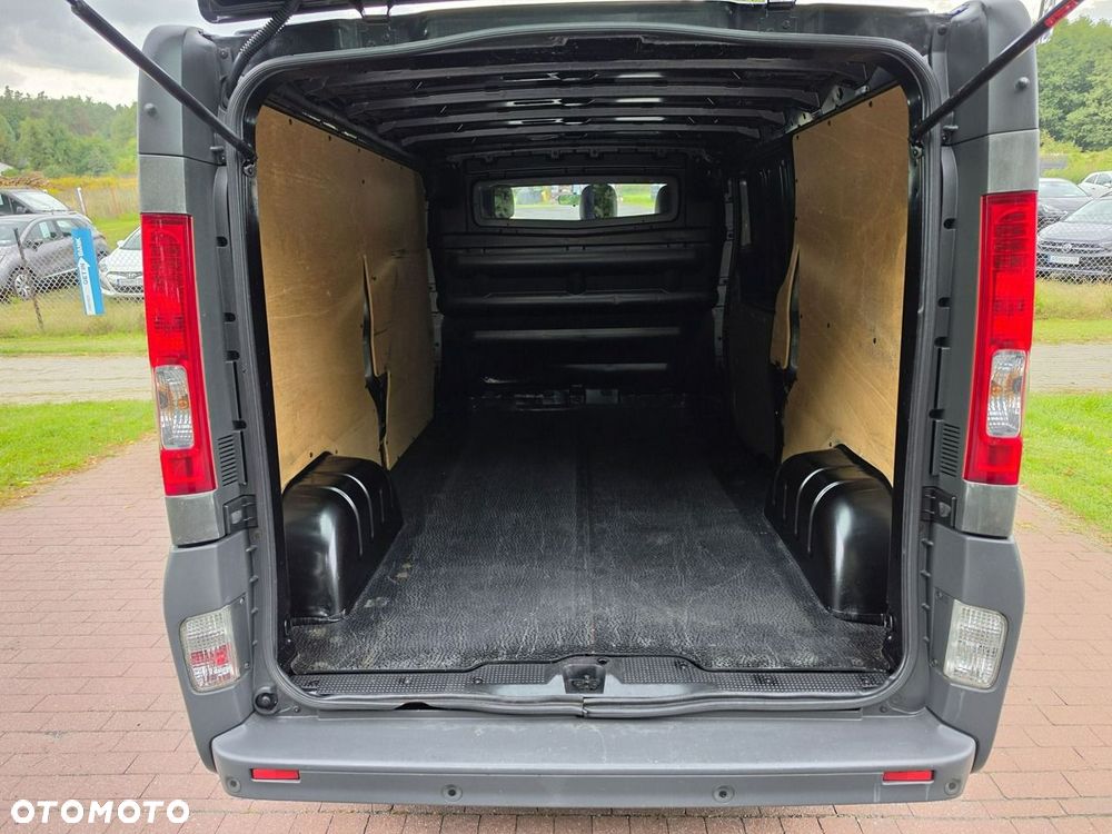 Renault Trafic - 16