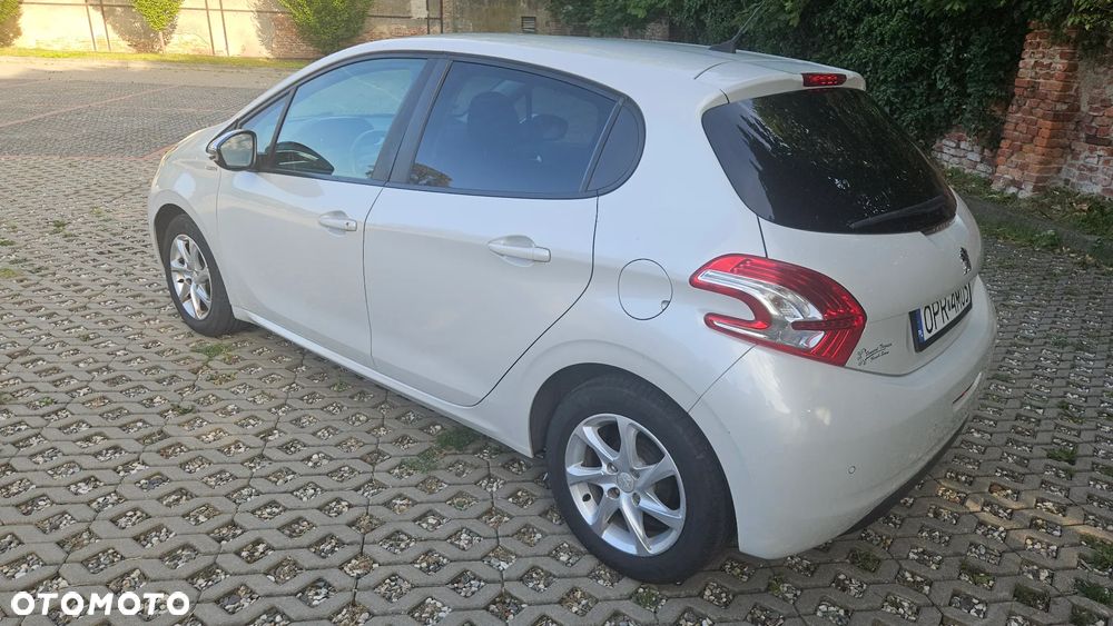 Peugeot 208 1.2 PureTech Active - 28