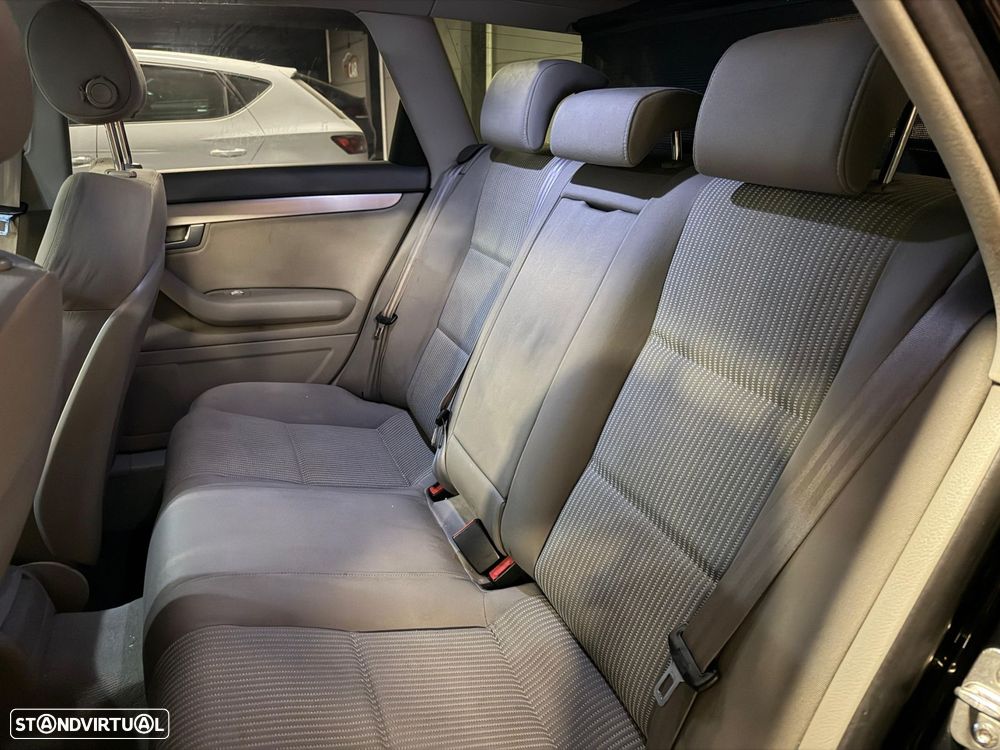 Audi A4 Avant - 15