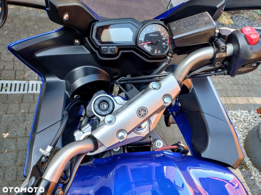 Yamaha FZ6 - 8