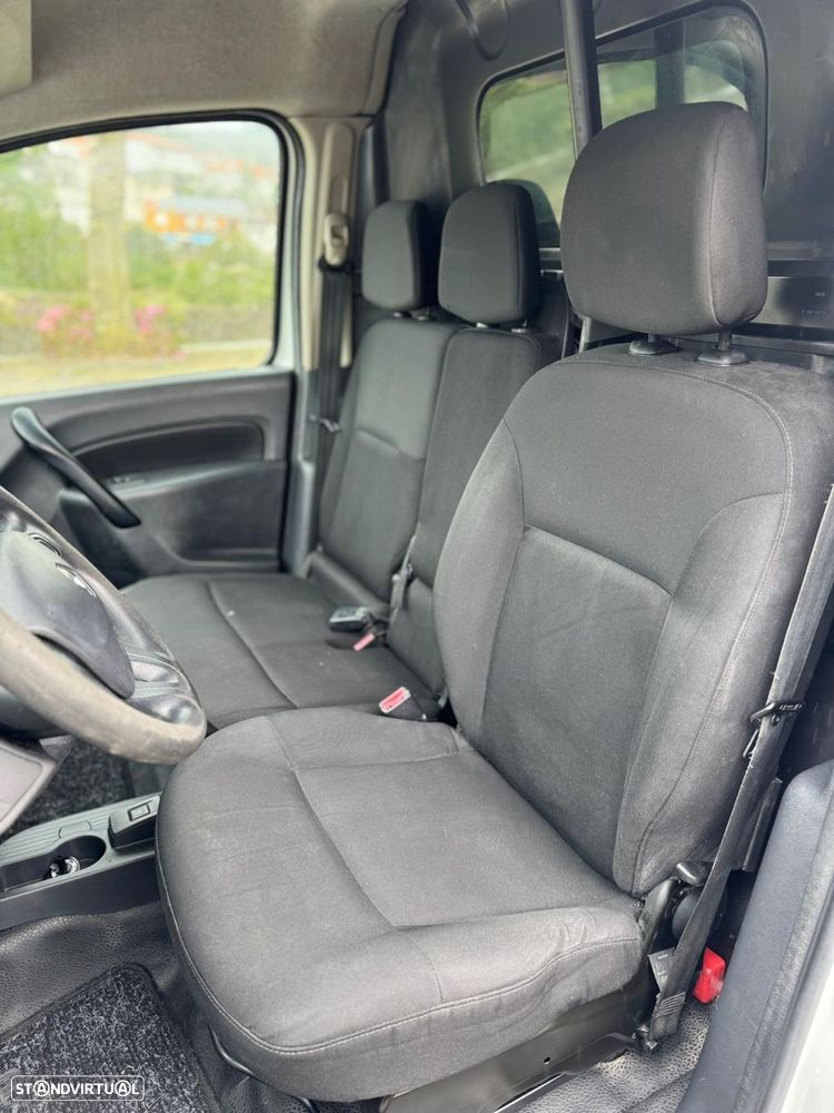 Renault Kangoo15dCiBusiness3L - 8