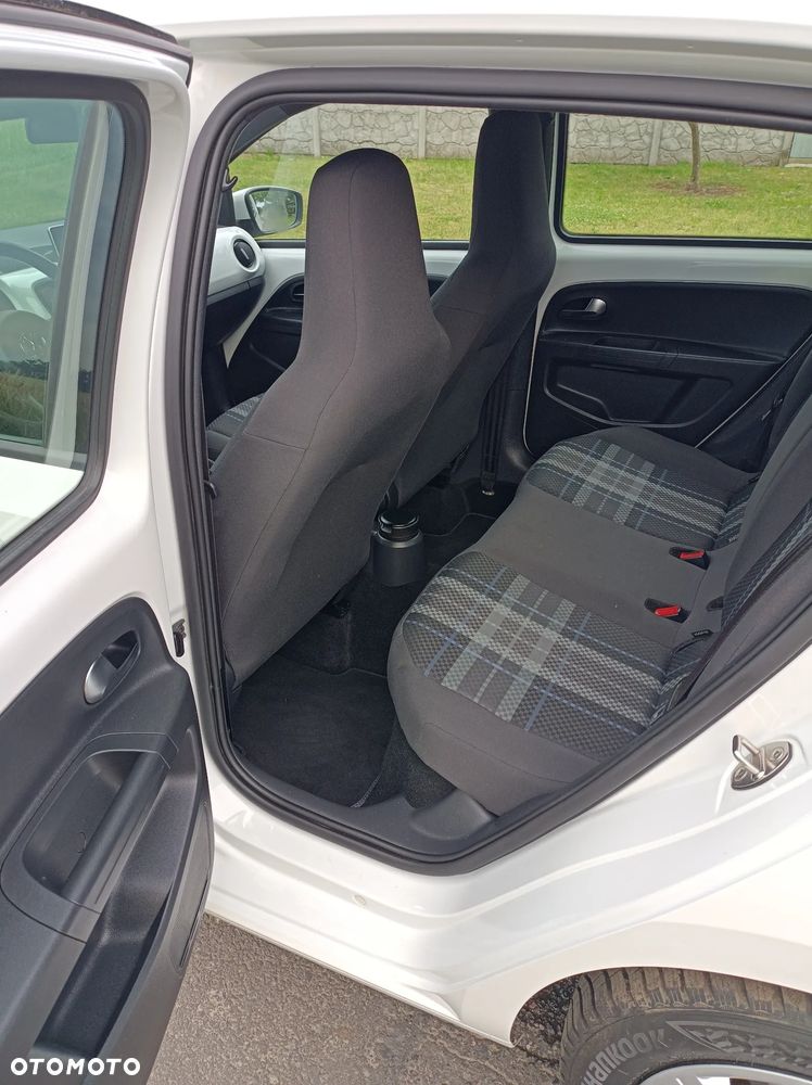 Volkswagen up! club - 8