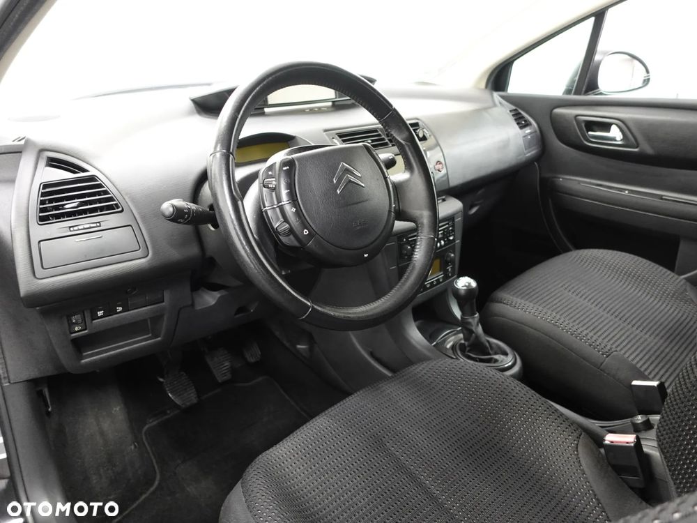 Citroën C4 1.6 HDi FAP Style - 19