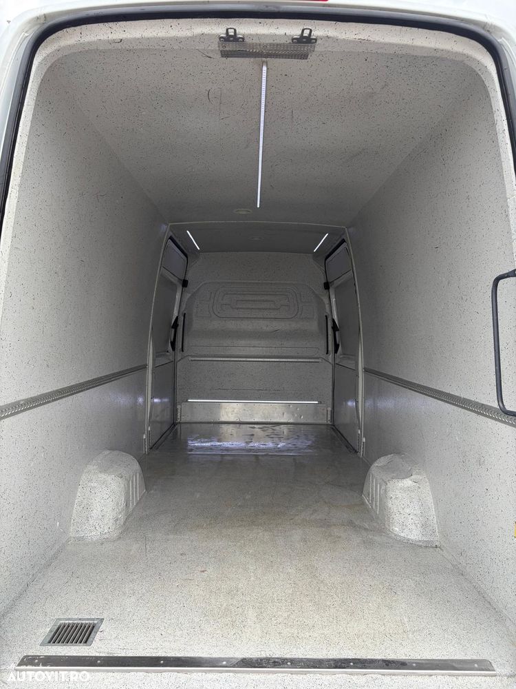 Mercedes-Benz SPRINTER 319 - 12