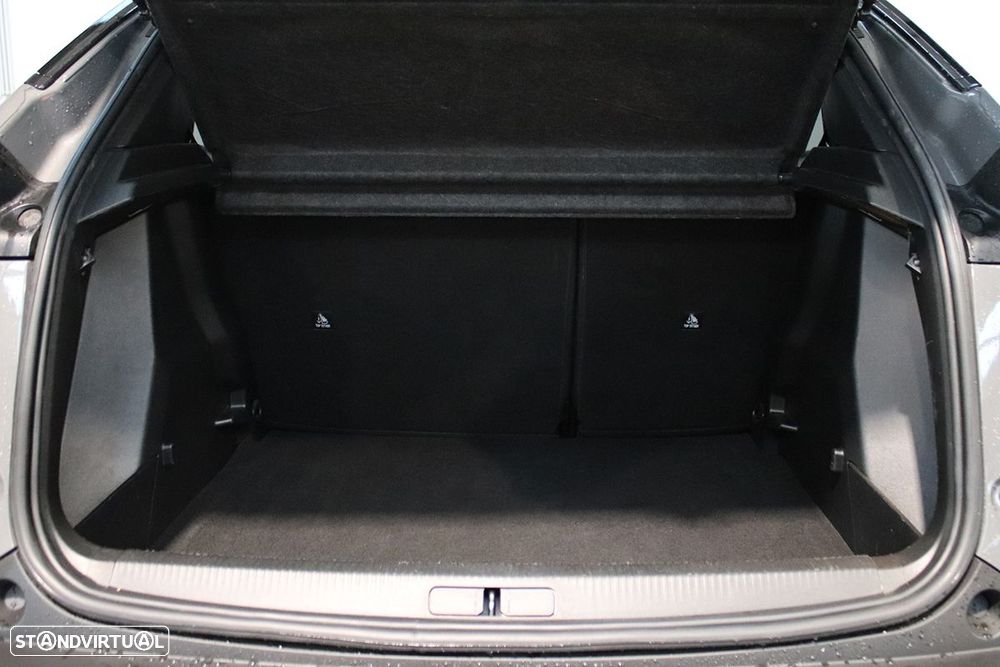 Peugeot 2008 1.2 PureTech Allure - 23