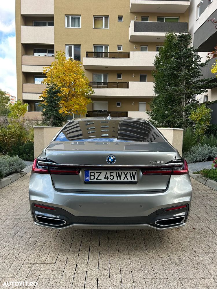BMW Seria 7 745e - 6