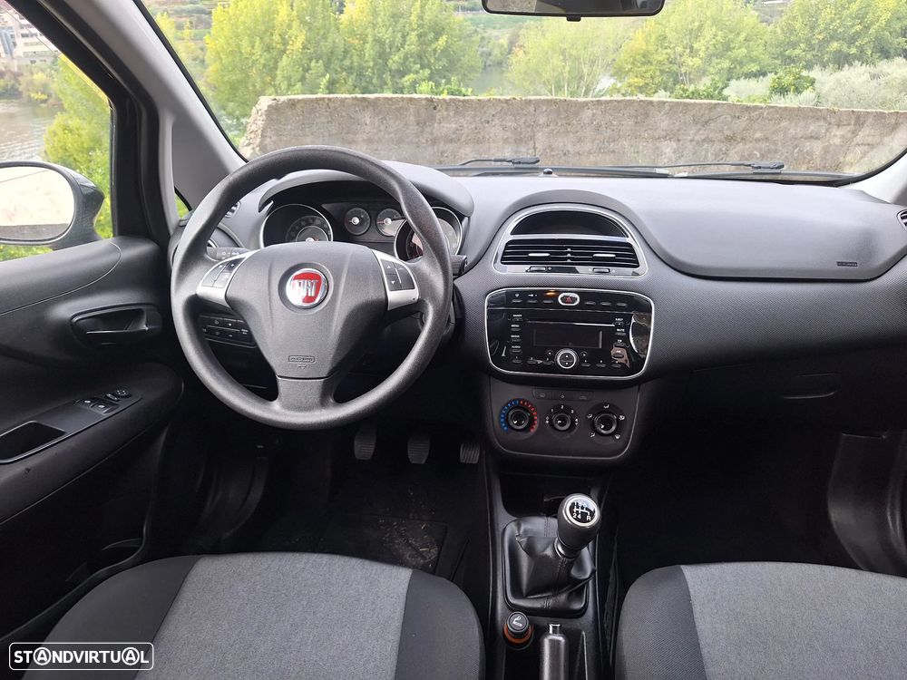 Fiat Punto 1.2 Young II S&S - 29